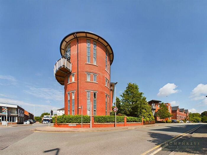 2 Bedroom Flat To Rent In New Crane Street, Chester, CH1