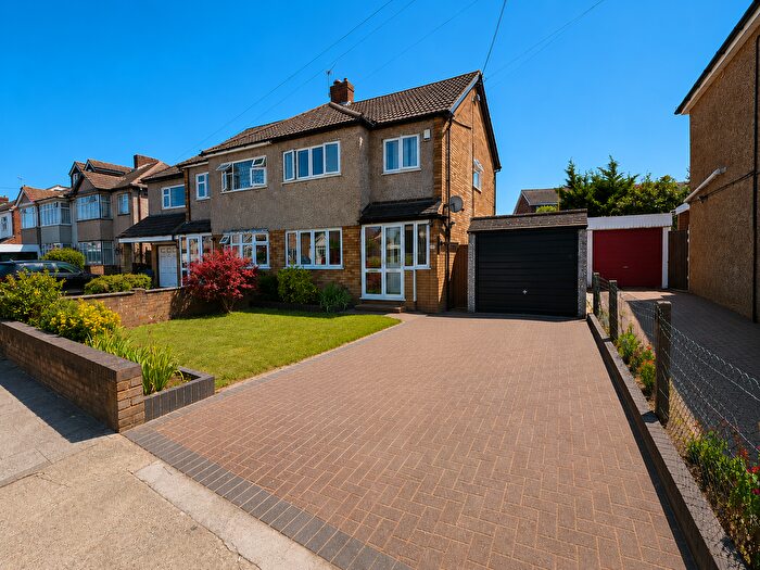 3 Bedroom Semi-Detached House To Rent In Betterton Road, Rainham, RM13