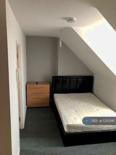 1 Bedroom Flat To Rent In @ A Basingstoke Road, Reading, RG2