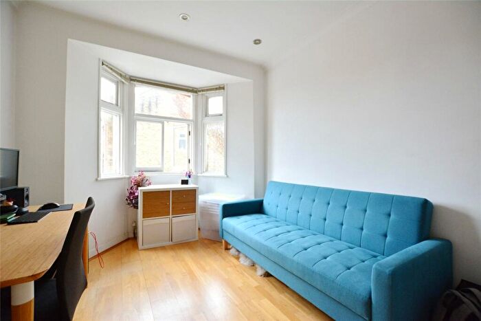 1 Bedroom Apartment To Rent In Loampit Hill, London, SE13