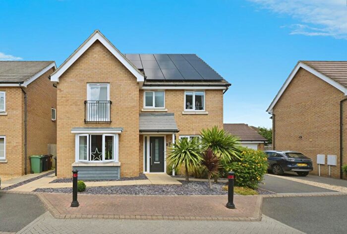 5 Bedroom Detached House For Sale In Lares Avenue, Peterborough, PE2