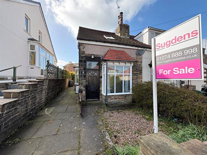 2 Bedroom Semi Detached House For Sale In Byland Grove, Allerton, Bradford, BD15