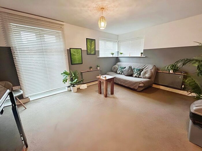 1 Bedroom Apartment To Rent In Wright Street, Hull, East Riding, HU2