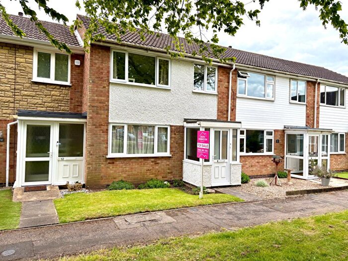 3 Bedroom Town House For Sale In Cedar Avenue, Lutterworth, LE17