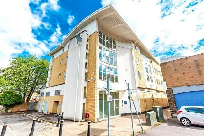 1 Bedroom Apartment To Rent In Queensmead, Farnborough, GU14