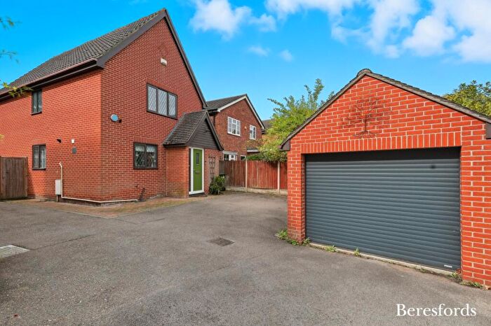 3 Bedroom Detached House To Rent In Spinks Lane, CM8