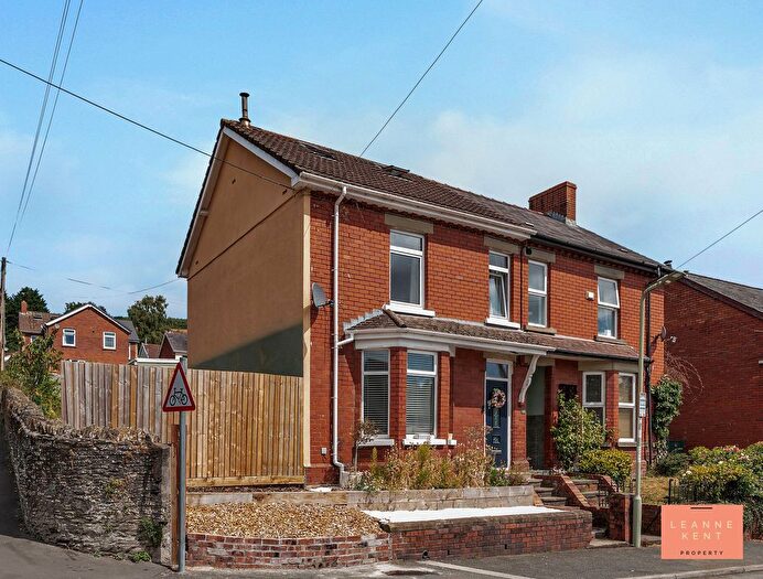 3 Bedroom Semi-Detached House For Sale In The Crescent, Machen, CF83