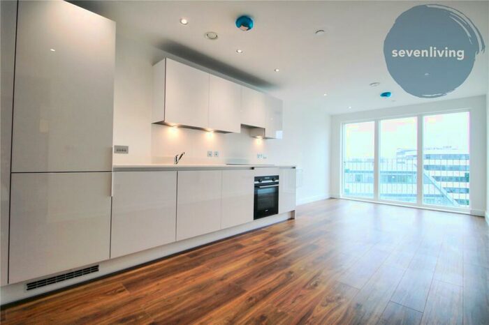 2 Bedroom Apartment To Rent In The Grand Exchange, Market Street, Bracknell, Berkshire, RG12