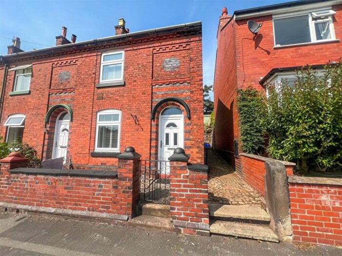 2 Bedroom End Of Terrace House For Sale In Park Road, Leek, ., ST13