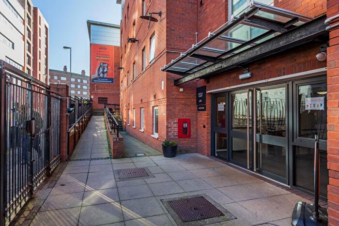 Studio To Rent In Greek Street, Liverpool, L3