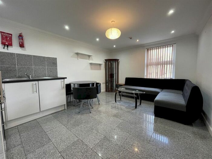 2 Bedroom Flat To Rent In Albany Road, Roath, Cardiff, CF24