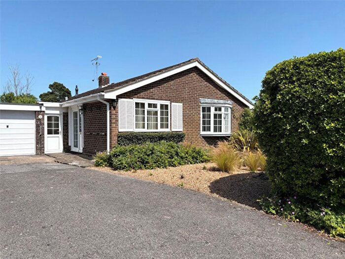 3 Bedroom Bungalow For Sale In Guillards Oak, Midhurst, West Sussex, GU29