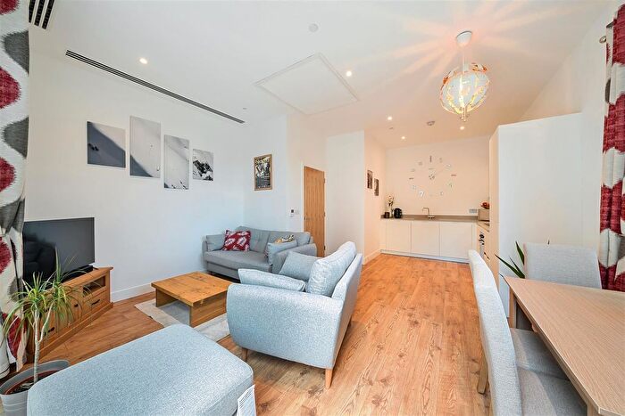 1 Bedroom Flat To Rent In Santina Apartments, Cherry Orchard Road, Croydon, CR0