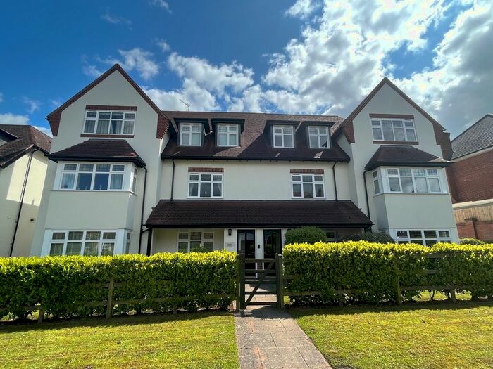 2 Bedroom Flat To Rent In Byron House, Belwell Place, Mere Green, Sutton Coldfield, B74