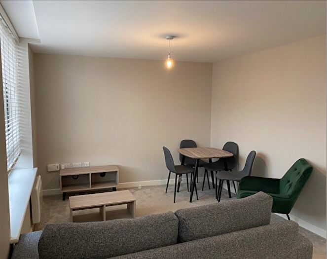1 Bedroom Flat To Rent In Foregate Street, Stafford, Staffordshire, ST16
