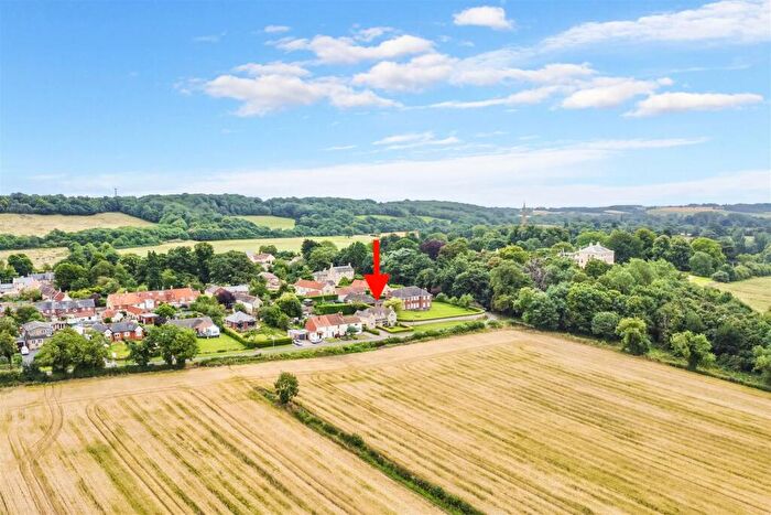 4 Bedroom Detached House For Sale In Stone House, Leadenham, LN5