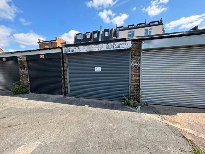 Parking To Rent In Cranbrook Road, Ilford, Ilford, IG1