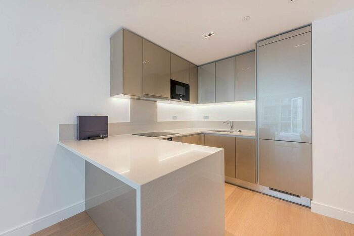 2 Bedroom Flat To Rent In Dickens Yard, Ealing, London, W5