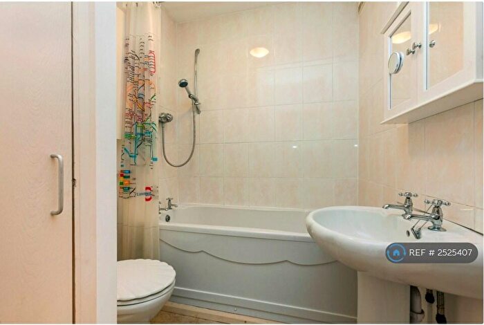 1 Bedroom Flat To Rent In Wilmot Street, London, E2