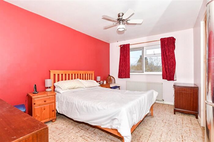 3 Bedroom Terraced House For Sale In Drage Road, East Peckham, Tonbridge, Kent, TN12