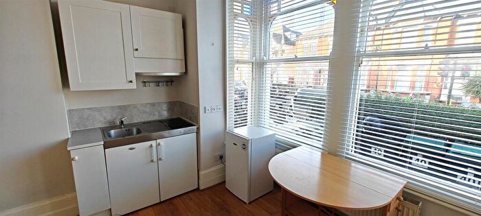 Studio To Rent In Belmont Road, S. Tottenham, N15