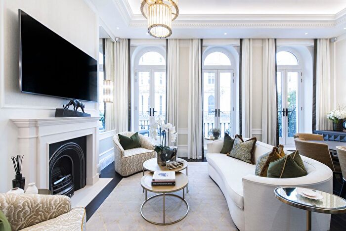 2 Bedroom Flat To Rent In Prince Of Wales Terrace, Kensington, W8