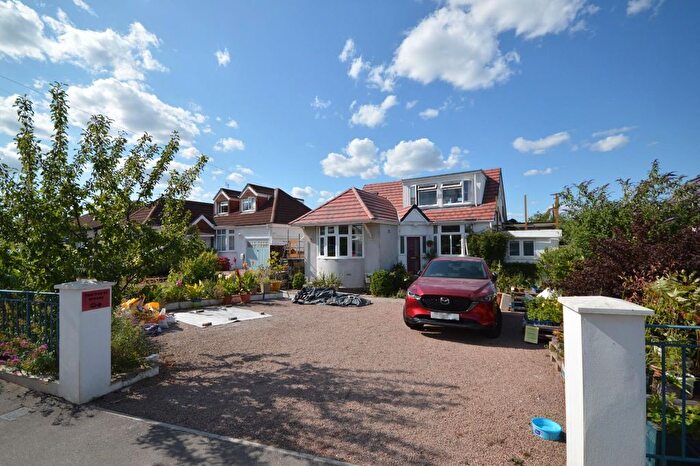 4 Bedroom Detached Bungalow For Sale In Manor Road, Saltford, BS31