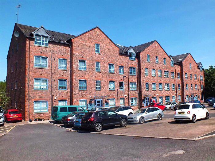 2 Bedroom Apartment For Sale In Gladstone Mill, Stalybridge, SK15