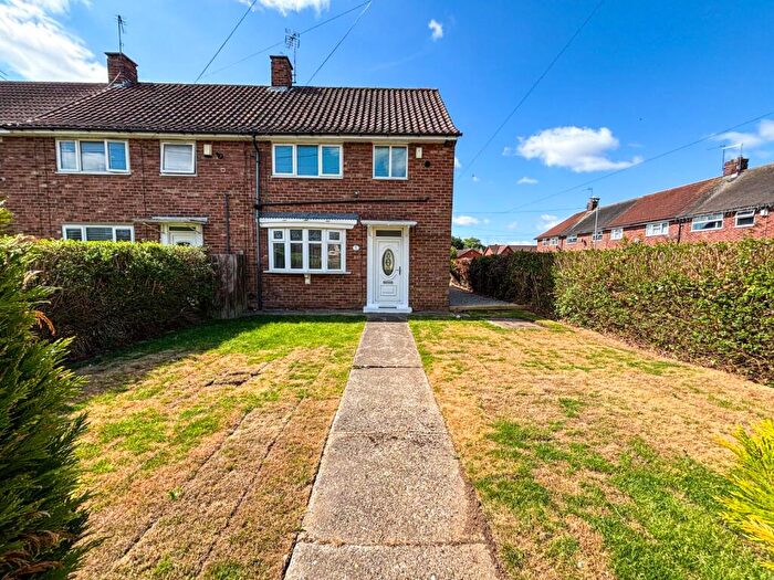 2 Bedroom End Of Terrace House To Rent In Milne Road, Hull, East Riding Of Yorkshi, HU9