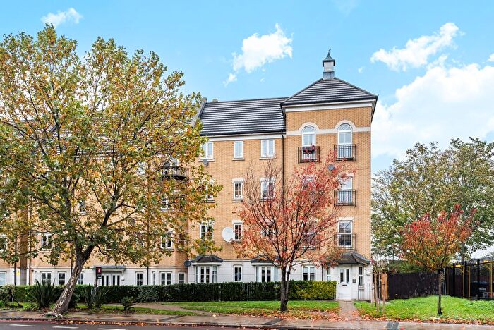 1 Bedroom Flat To Rent In Peckham Road, London, SE15