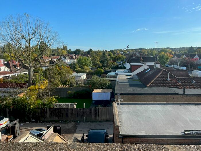 1 Bedroom Flat To Rent In Shenley Road, Borehamwood, WD6