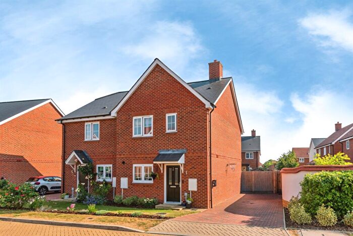 3 Bedroom Semi-Detached House For Sale In Paine Close, Haddenham, Aylesbury, HP17