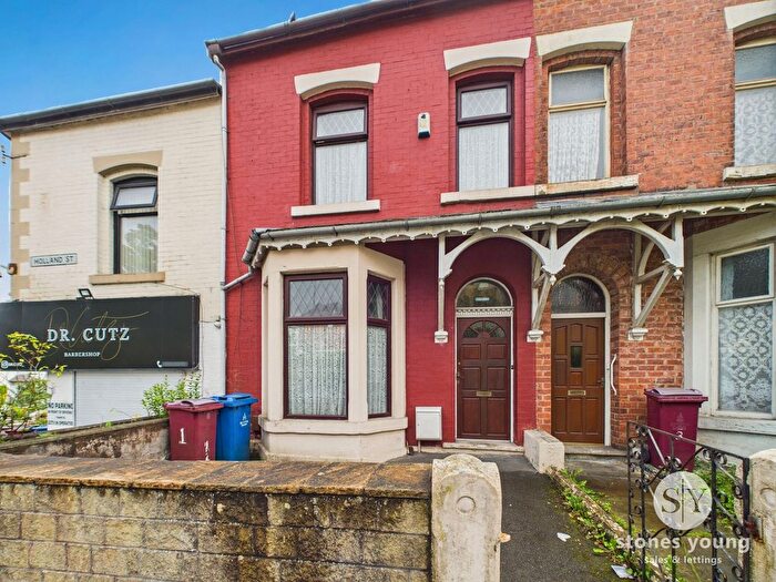 3 Bedroom End Terrace House For Sale In Holland Street, Blackburn, BB1
