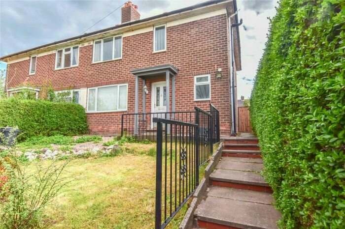 3 Bedroom Semi-Detached House To Rent In Warstock Road, Birmingham, West Midlands, B14