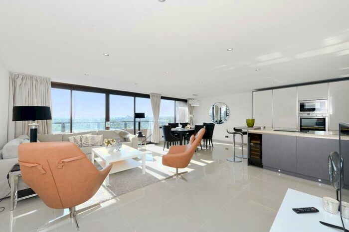 2 Bedroom Apartment To Rent In Cresta House, Finchley Road, Swiss Cottage, London, NW3