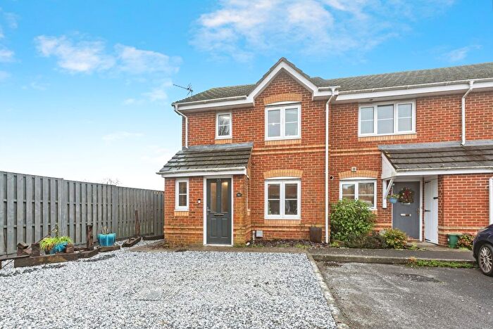 4 Bedroom End Terrace House For Sale In Broadmere Road, Beggarwood, Basingstoke, Hampshire, RG22