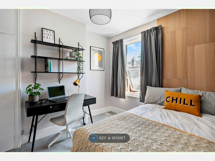 3 Bedroom End Of Terrace House To Rent In Hoopern Street, Exeter, EX4