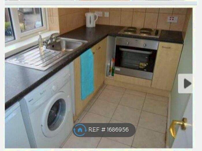 Studio To Rent In Abbeyfields Close, Park Royal, NW10