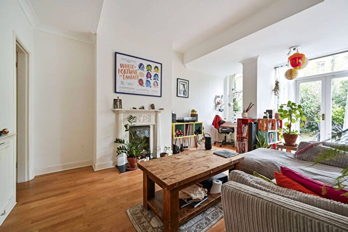 2 Bedroom Flat To Rent In Buer Road, Fulham, London, SW6