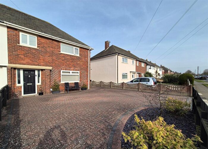 3 Bedroom Semi Detached House For Sale In Blackpool Road North, Lytham St. Annes, FY8