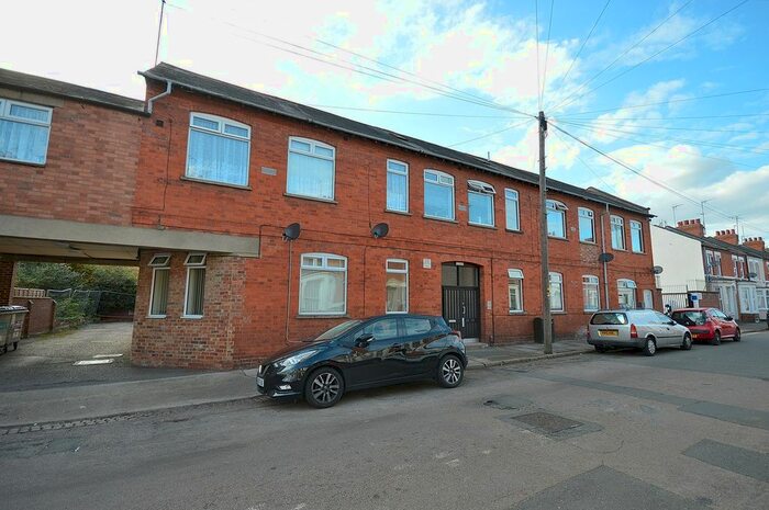 2 Bedroom Flat To Rent In Clarke Road, Northampton, NN1