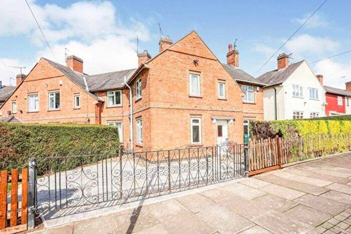 3 Bedroom Semi Detached House To Rent In Winton Avenue, Leicester, LE3