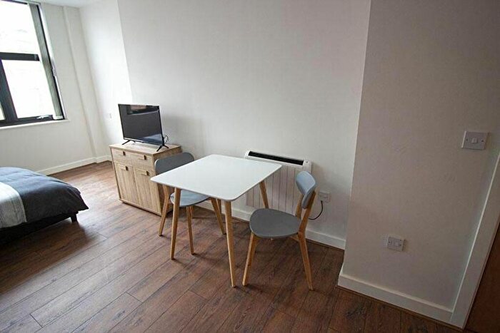 1 Bedroom Flat To Rent In Glasshouse Street, Nottingham, NG1