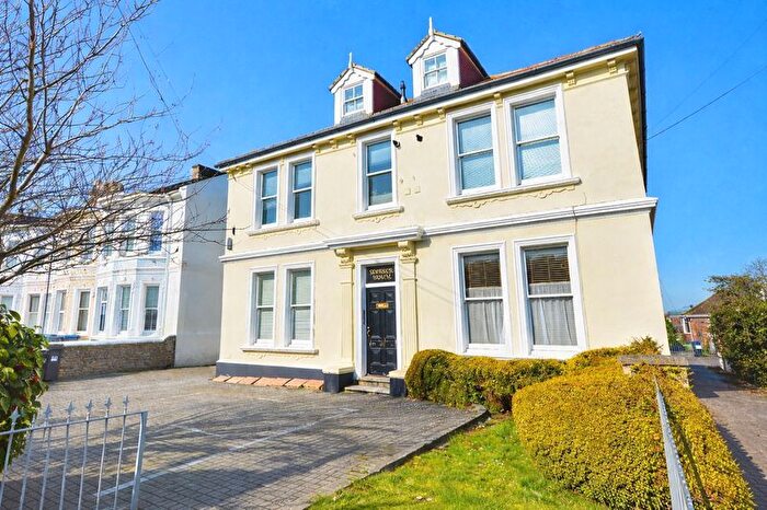 1 Bedroom Flat For Sale In Lyndhurst Road, Worthing, BN11