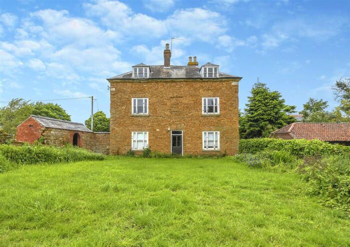 5 Bedroom Character Property For Sale In Eastwell Road, Scalford, Melton Mowbray, LE14
