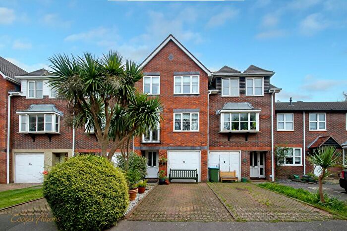 4 Bedroom Terraced House For Sale In Brookenbee Close, Rustington, BN16