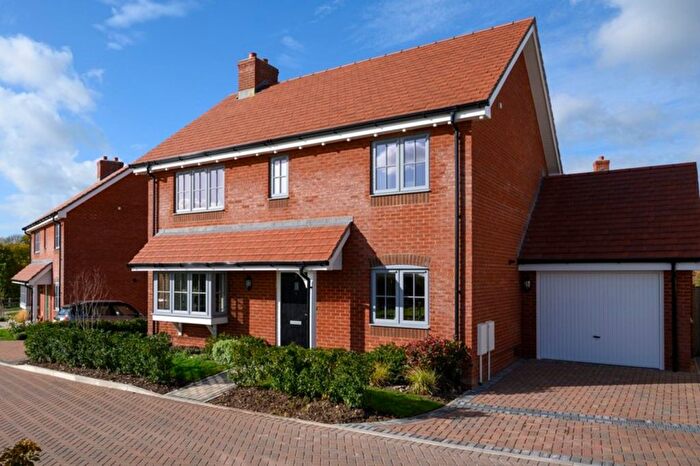 4 Bedroom Detached House For Sale In Whitsbury Road, Fordingbridge, SP6