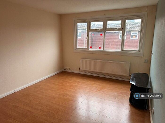 1 Bedroom Flat To Rent In Shoreham Close, Croydon, CR0