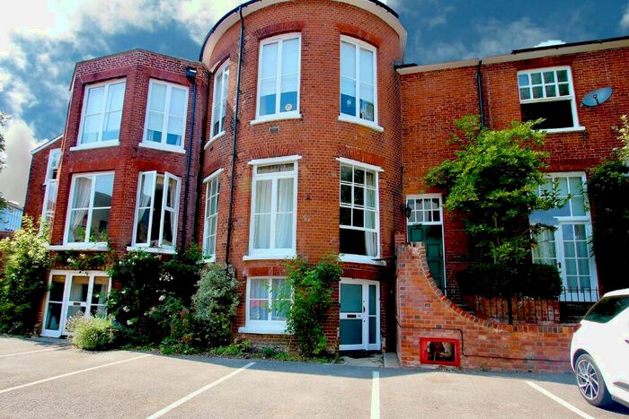 Apartment To Rent In St. Peter Street, Winchester, SO23