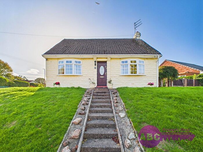 4 Bedroom Bungalow For Sale In Rivacre Road, Rivacre, Ellesmere Port, CH66